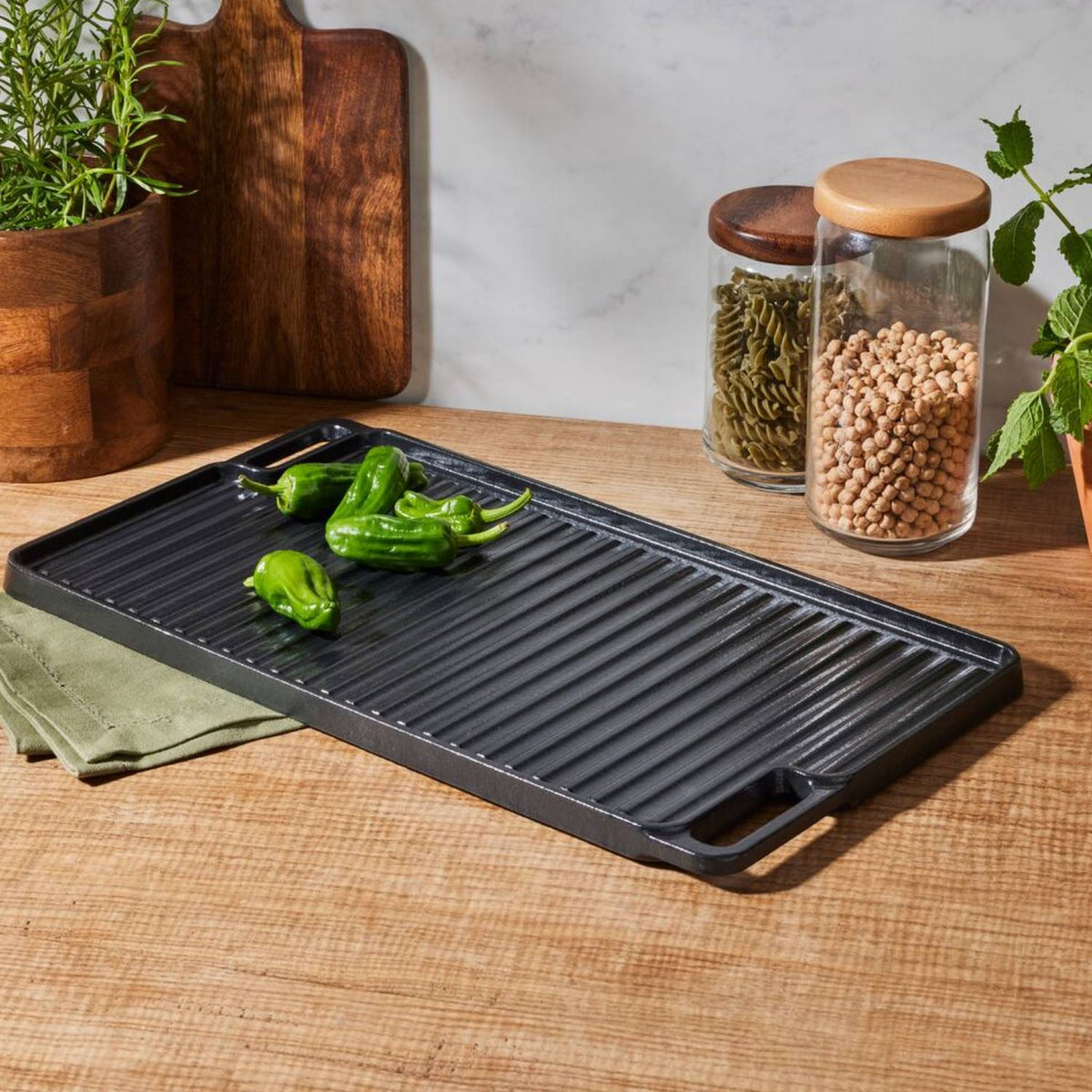 Lakeland Reversible Cast Iron 26cm Griddle Pan