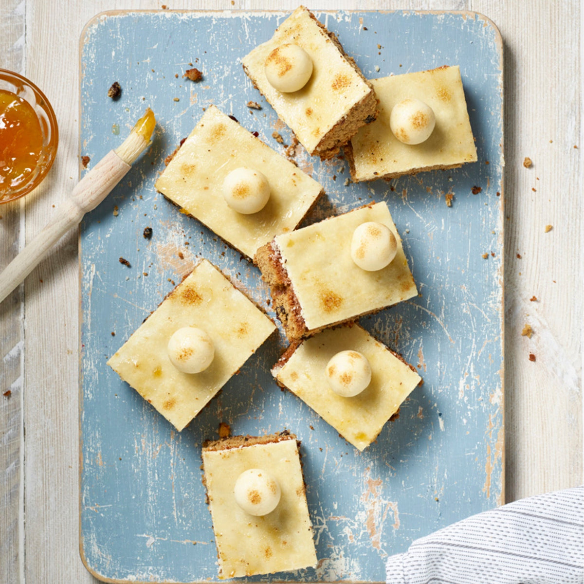 Lakeland Non-Stick Traybake Tin