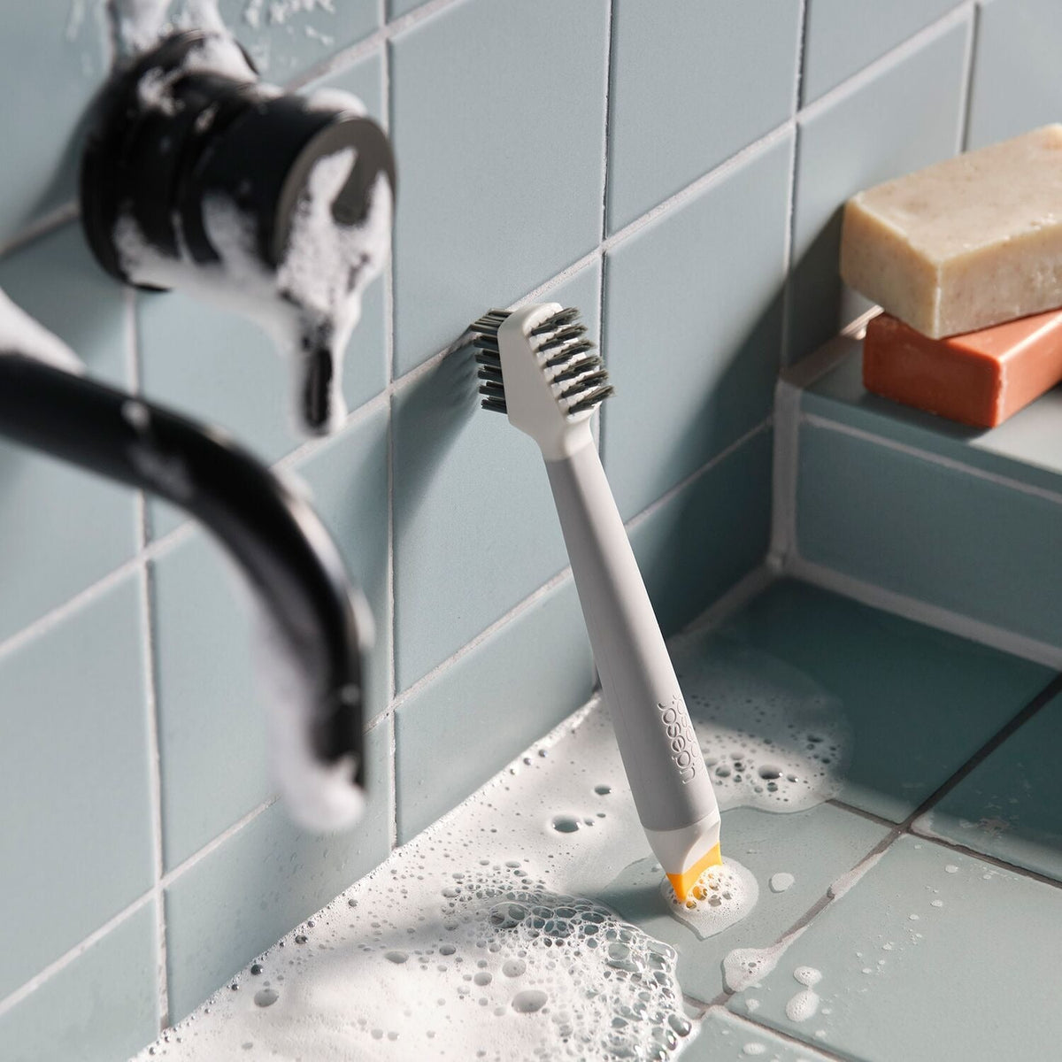 Joseph Joseph Spot Cleaning Multi Tool