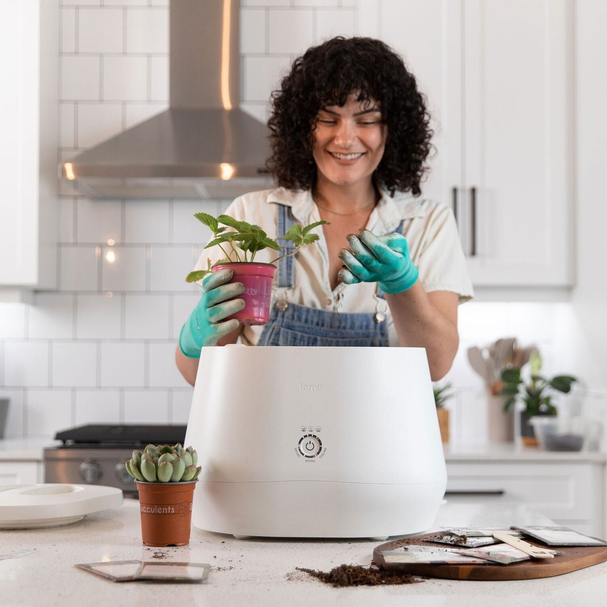 Lomi Classic Kitchen Composter