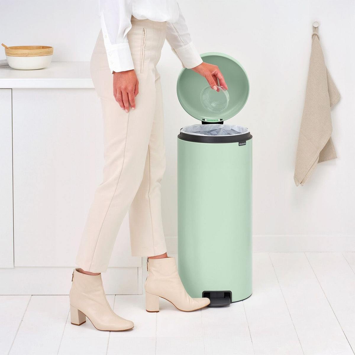Brabantia NewIcon Pedal Bin Jade Green 30L
