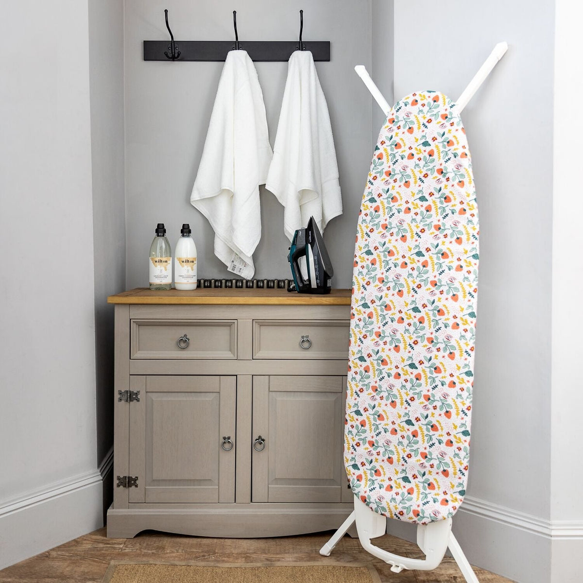 Lakeland Strawberry Patch Ironing Board Cover L/XL