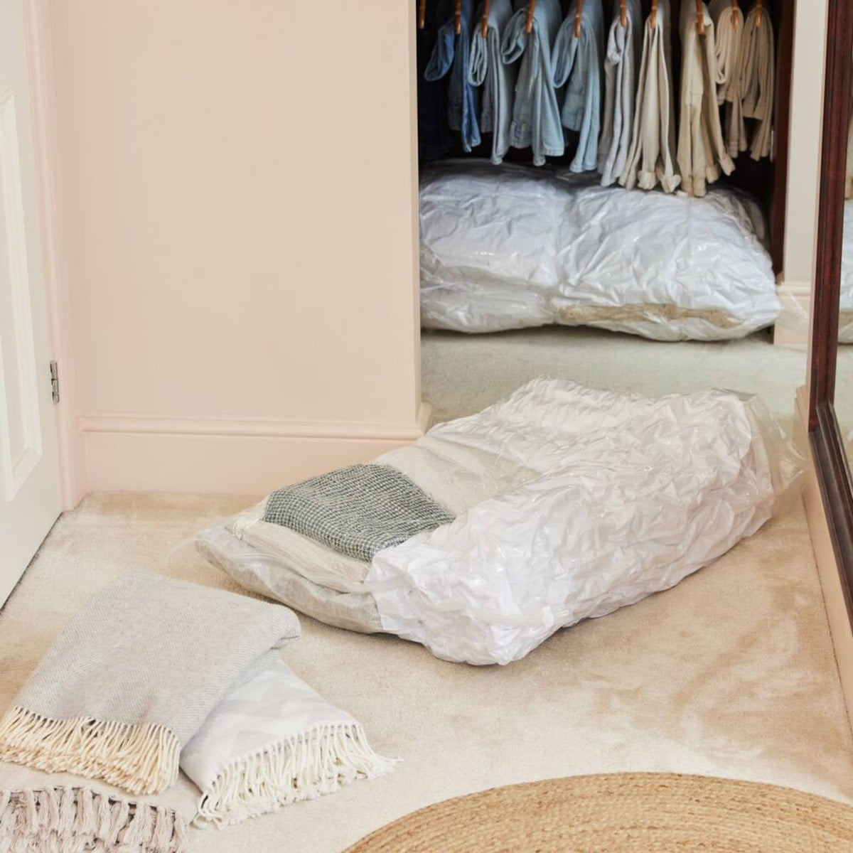 2 Lakeland Shrink & Store Cube Vacuum Storage Bags