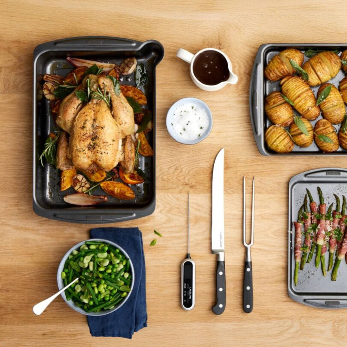 Lakeland Standard Roasting Tin with Pouring Lip
