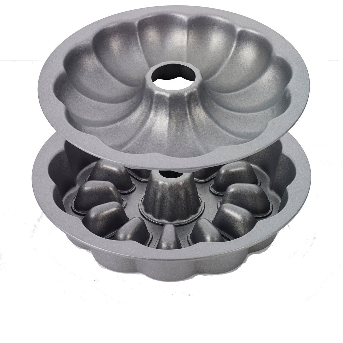 Fillables 29cm Fluted Ring Cake Tin