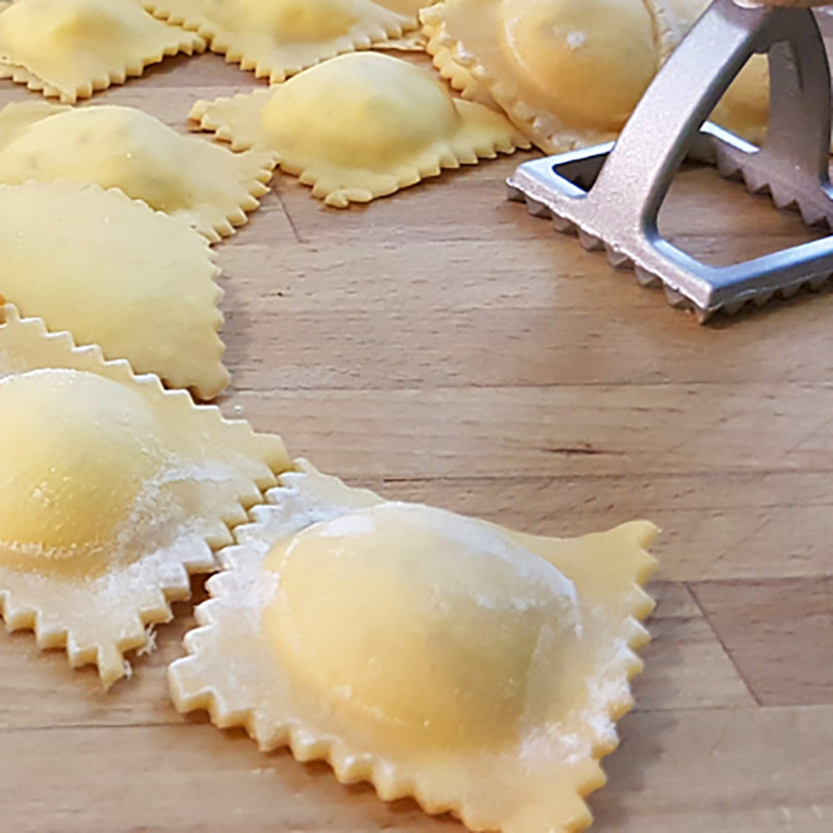 Ravioli Maker Stamp Press Set – 1 Square 1 Round