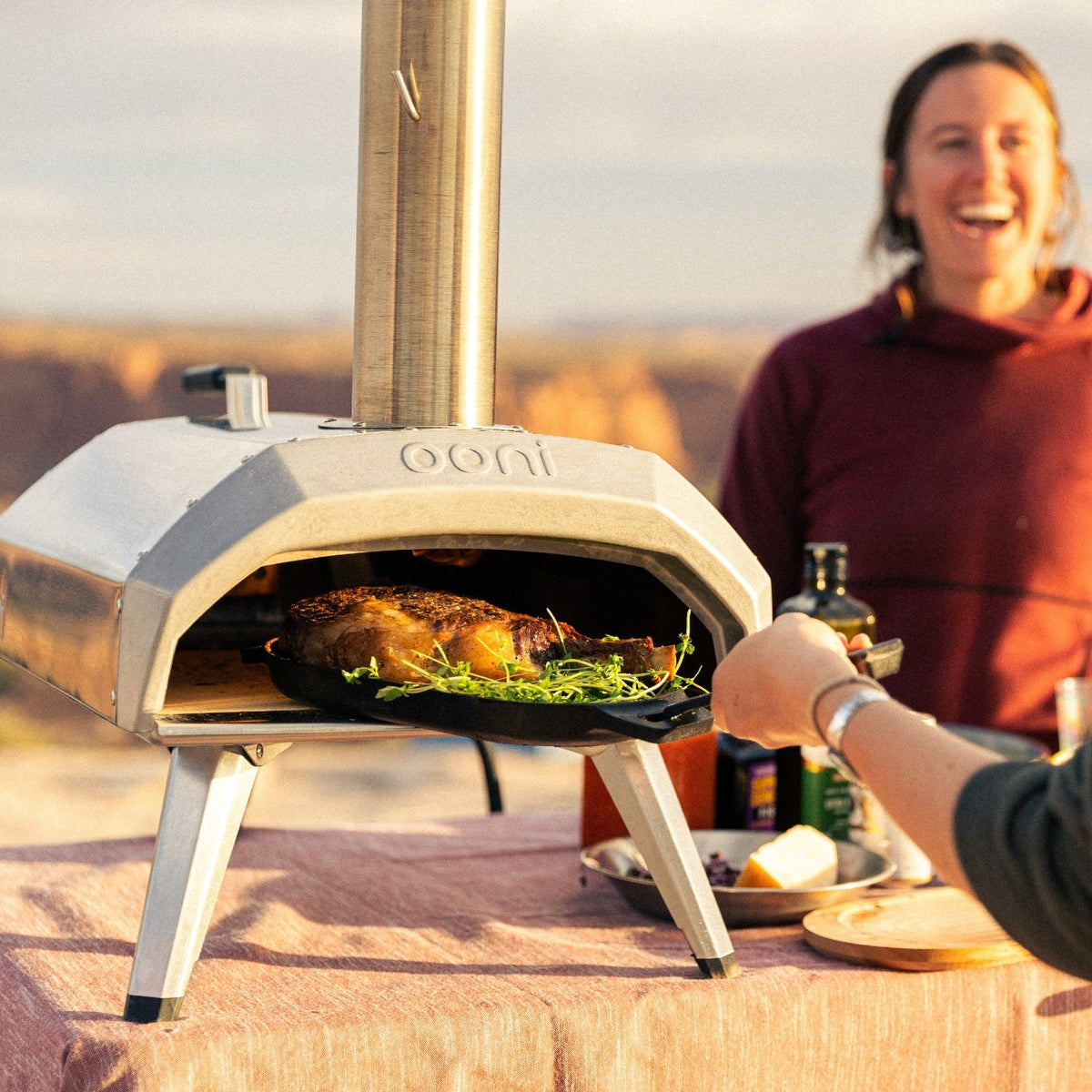 Ooni Karu 12 Multi-Fuel Pizza Oven & Carry Cover Bundle