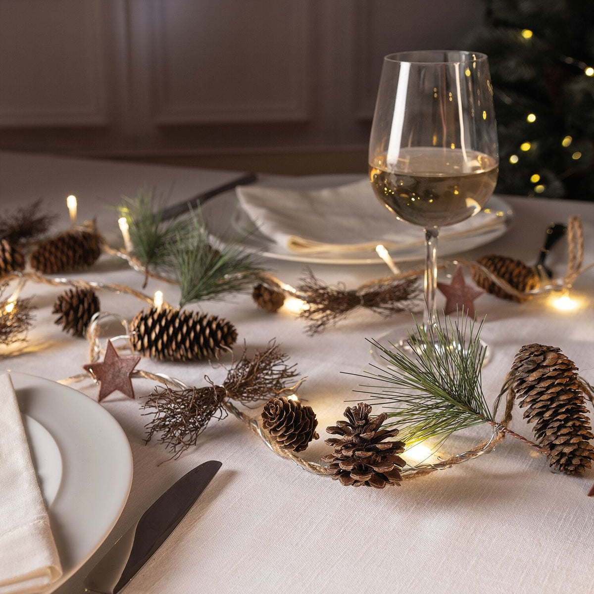 Lakeland Light Up Pinecone and Twig Garland 1.8m