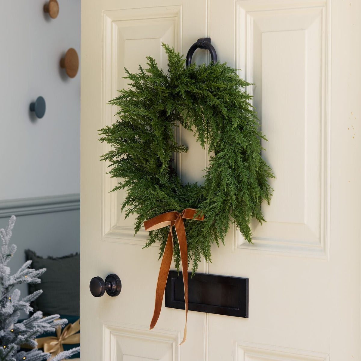 Lakeland Foliage Bow Wreath 50cm