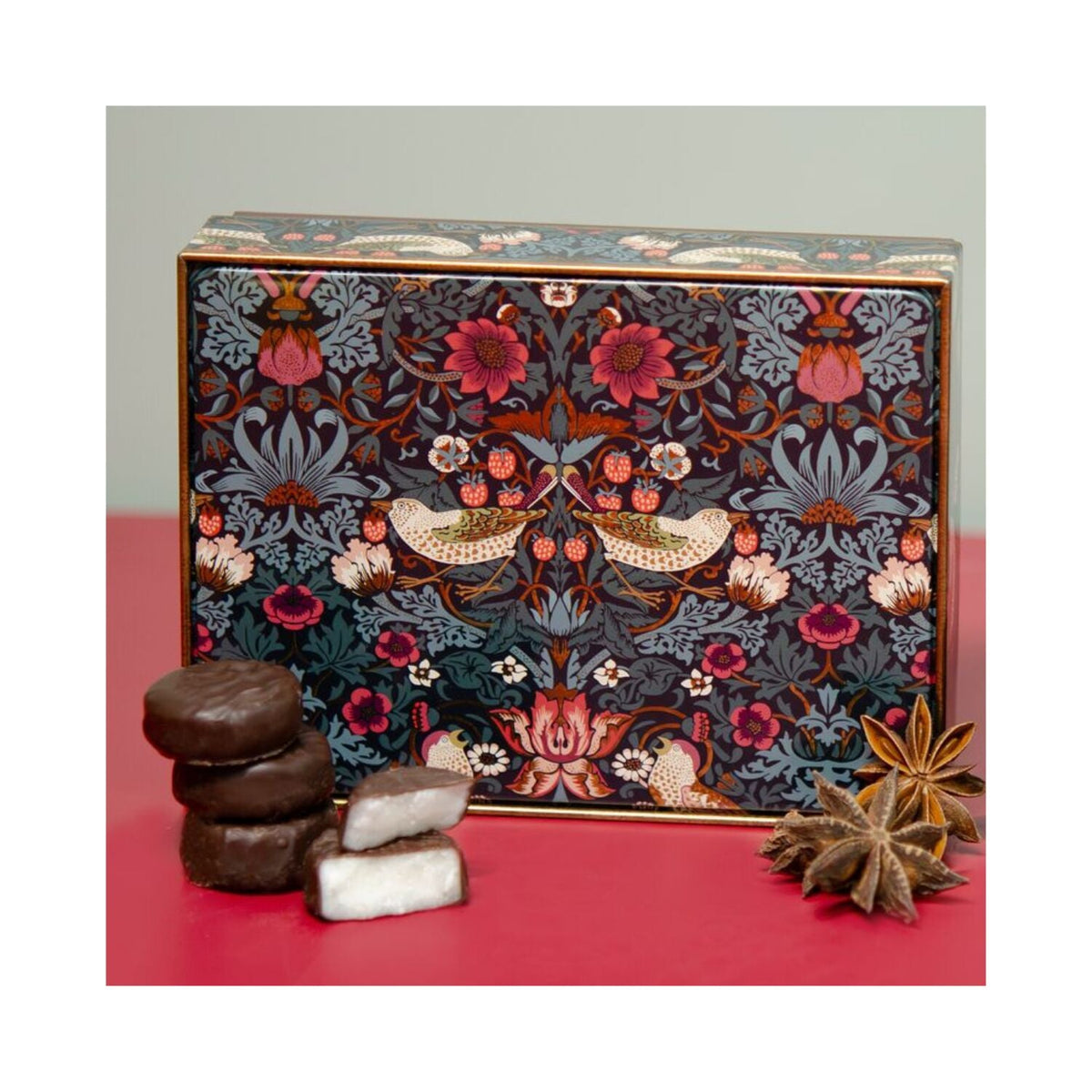 Arts & Crafts Strawberry Thief Peppermint Creams Tin