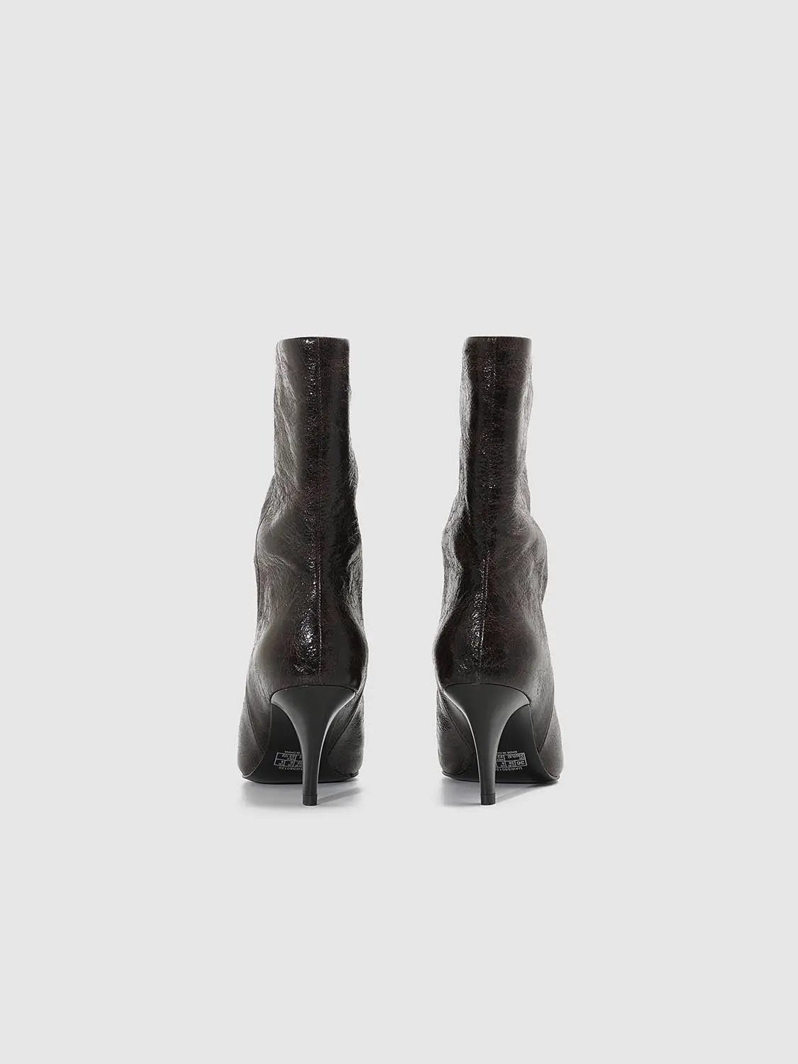 Slouchy Textured Pointed Toe Heeled Boots