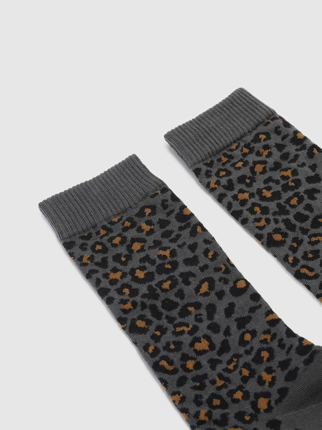 Ribbed Animal Print Socks