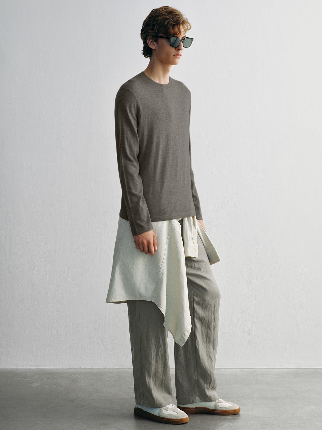 Solid Knit Crew Neck Long Sleeve Regular Fit T-Shirt