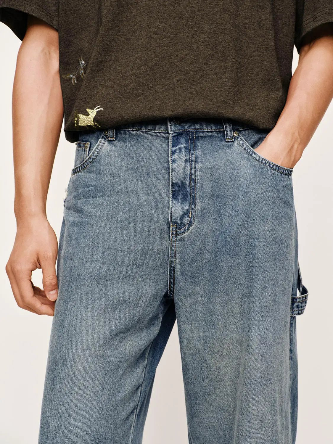Side Pocket Light Wash Wide-leg Mid-rise Jeans