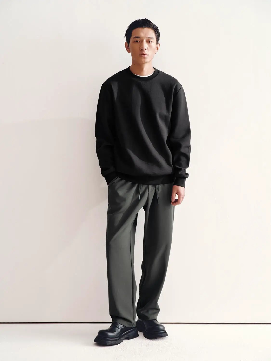Ribbed Long Sleeve Crew Neck Cotton Blend Sweatshirt