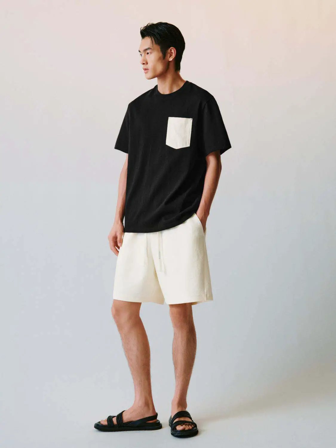 Round Neck Pocket Loose Fit Cotton Short Sleeve T-Shirt
