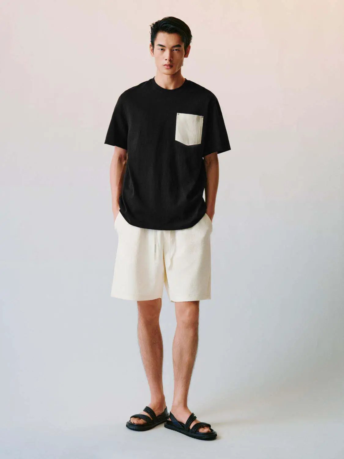 Round Neck Pocket Loose Fit Cotton Short Sleeve T-Shirt