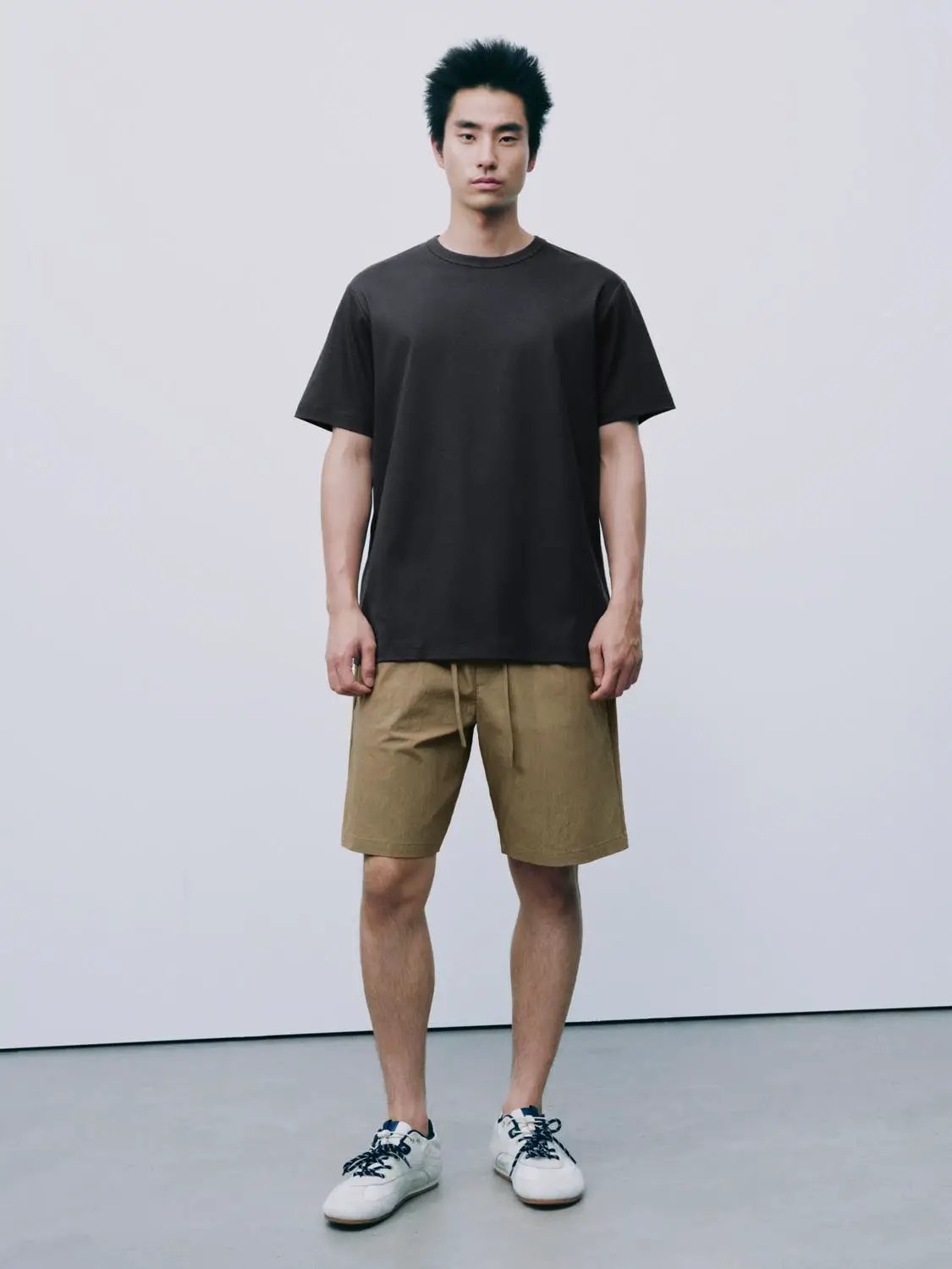 Regular Fit Crew Neck Short Sleeve Basic Tee