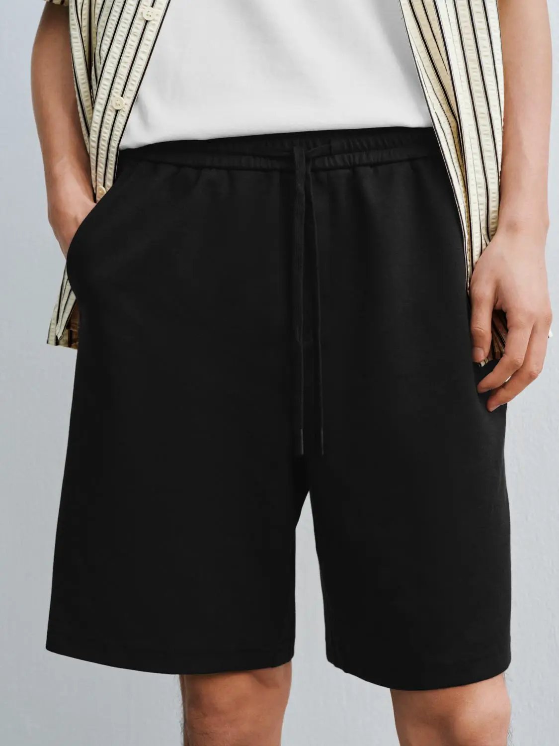 Loose Fit Drawstring Waist Solid Knee Length Casual Shorts