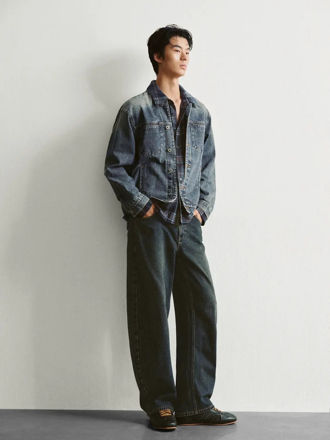 Faded Checked Collar Cotton Long Sleeve Denim Jacket