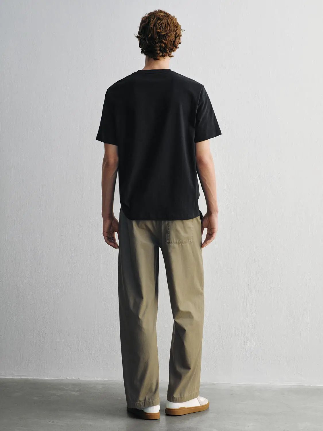 Embroidered Animal Crew Neck Short Sleeve Cotton T-Shirt