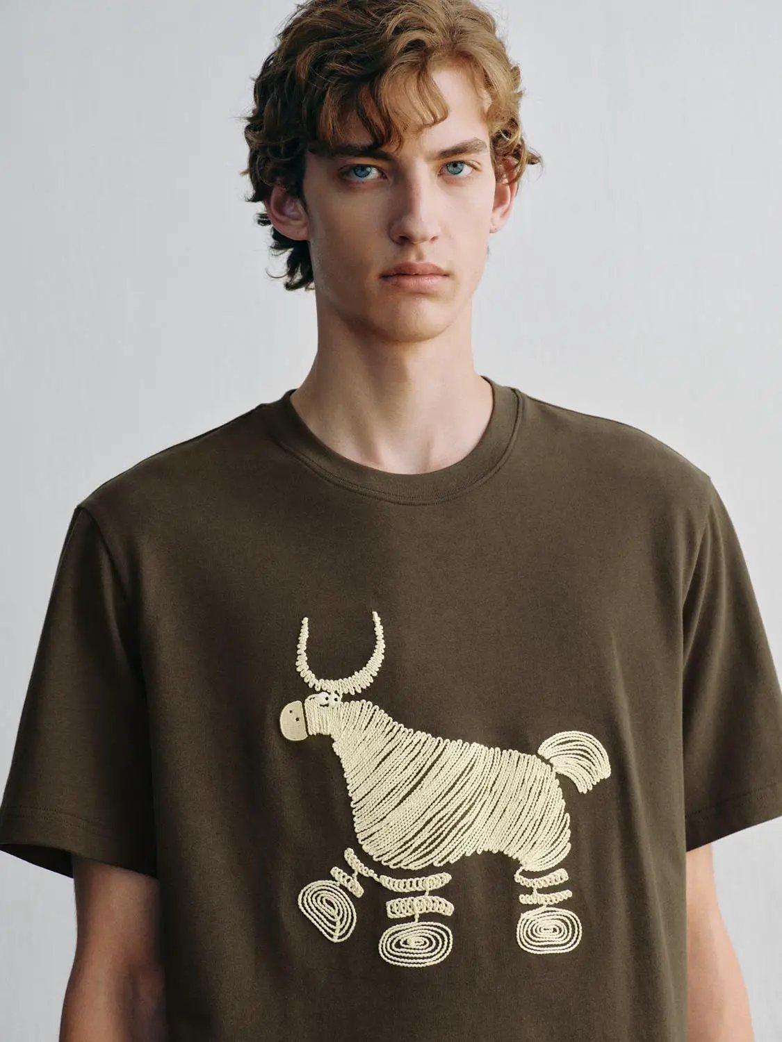 Embroidered Animal Crew Neck Short Sleeve Cotton T-Shirt