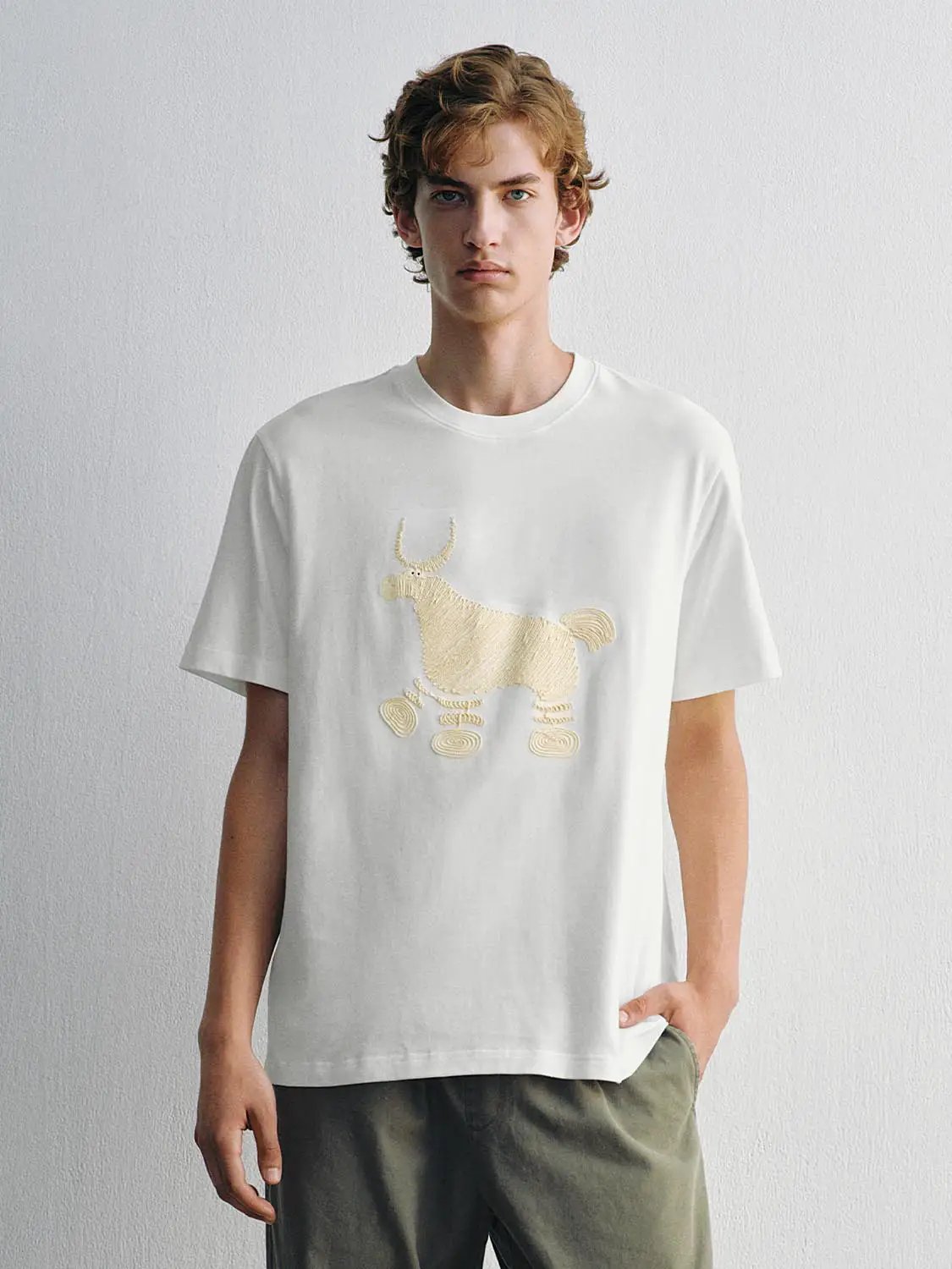 Embroidered Animal Crew Neck Short Sleeve Cotton T-Shirt