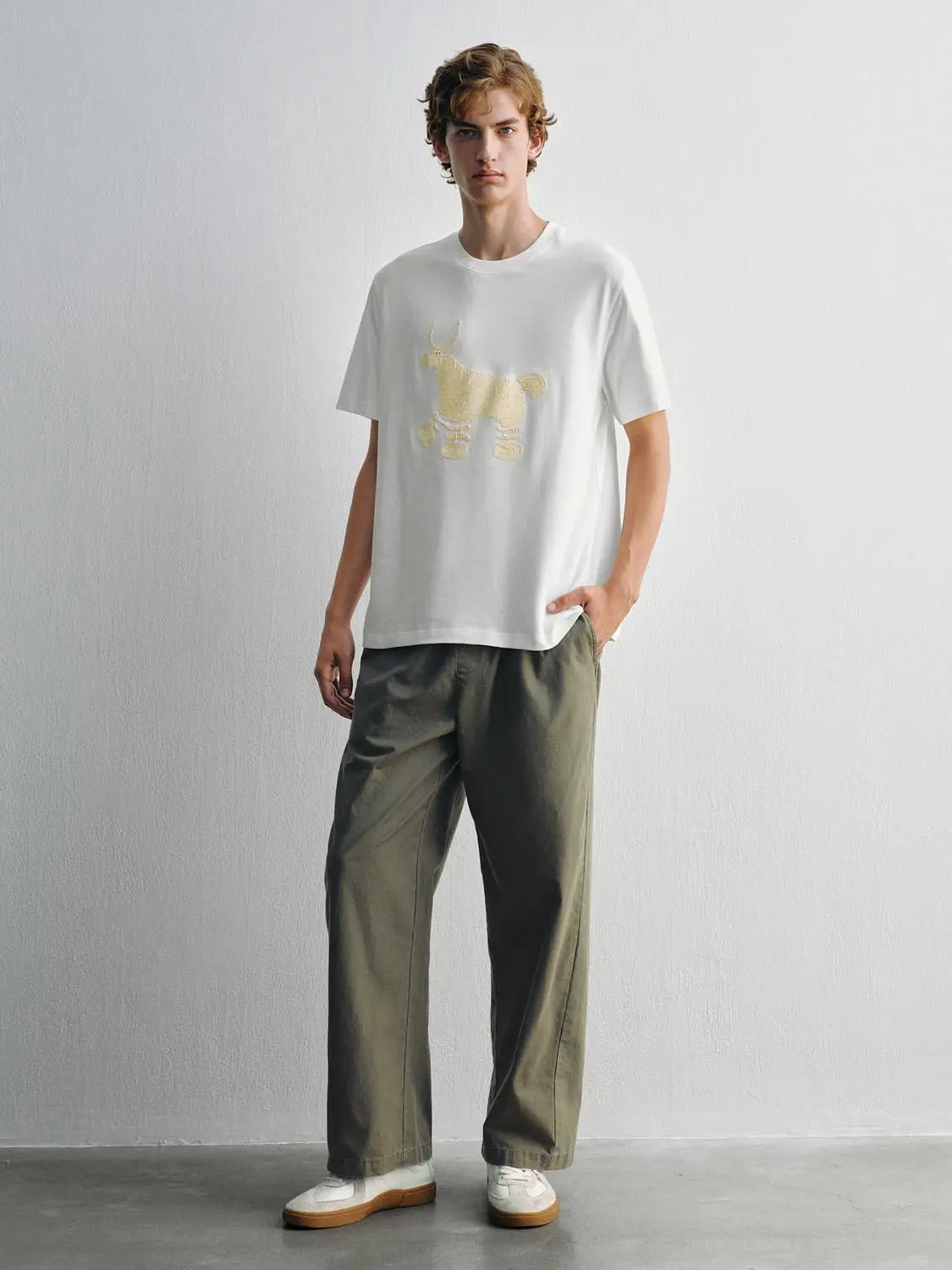 Embroidered Animal Crew Neck Short Sleeve Cotton T-Shirt