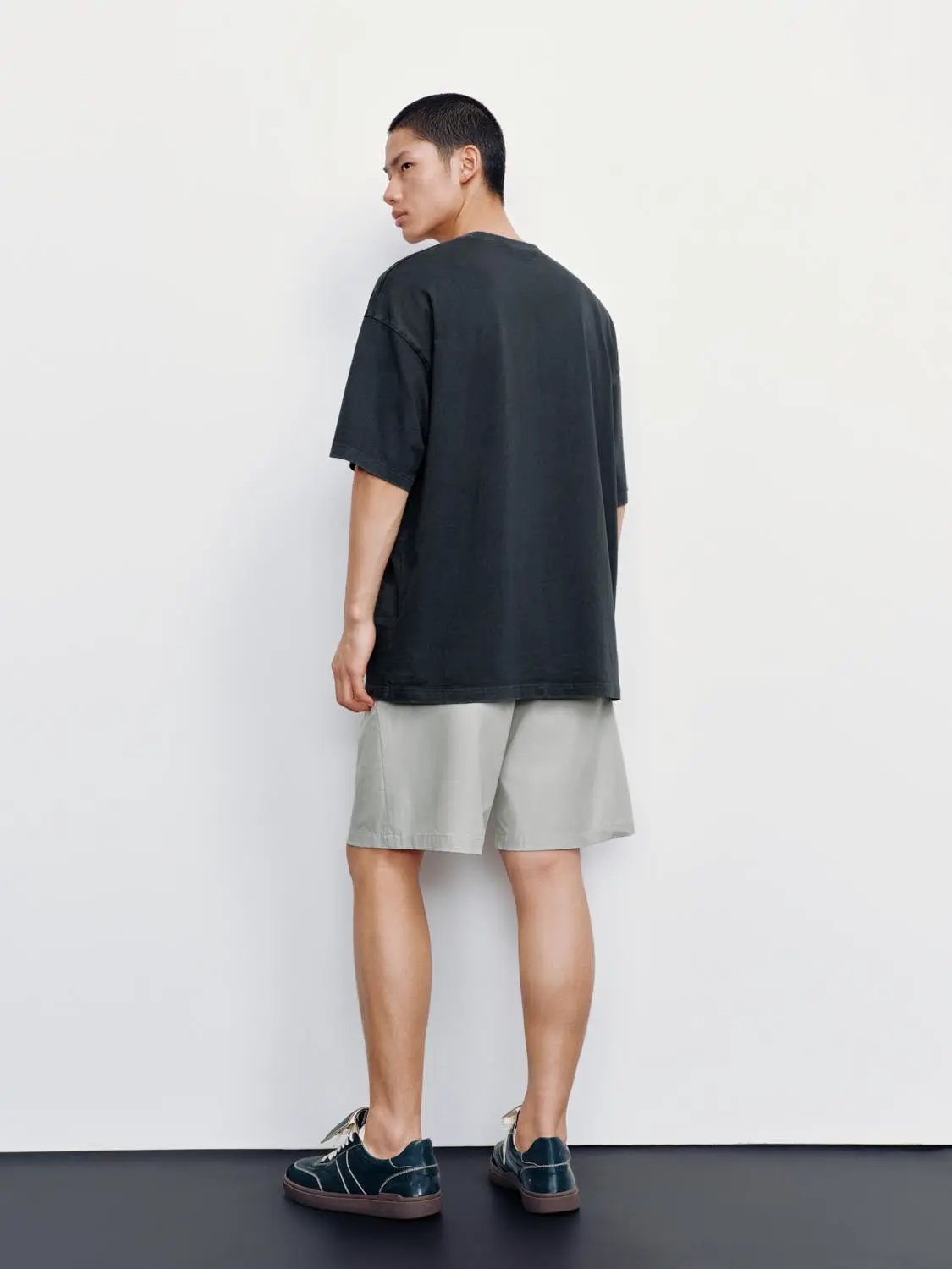 Belted Front Pocketed Stretch Relaxed Shorts