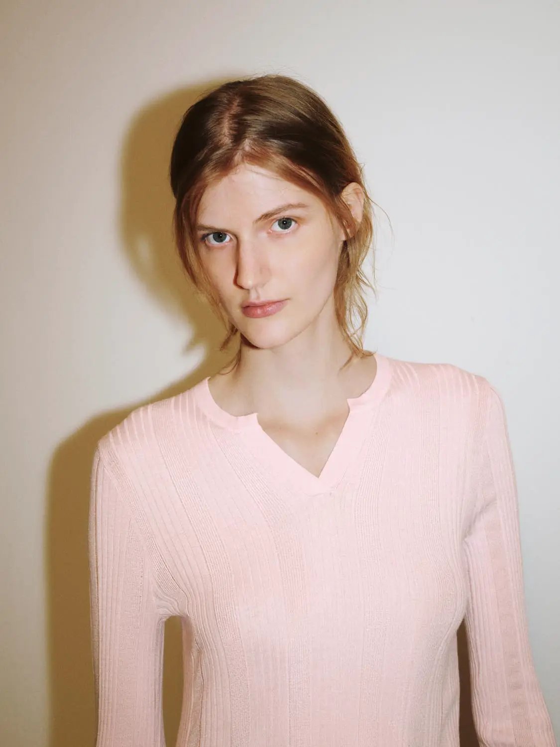 Fitted Textured Knit V-neck Long Sleeve Pullover