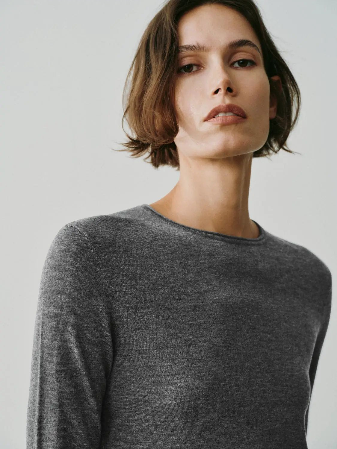 Ribbed Fitted Crew Neck Long Sleeve Knit T-Shirt