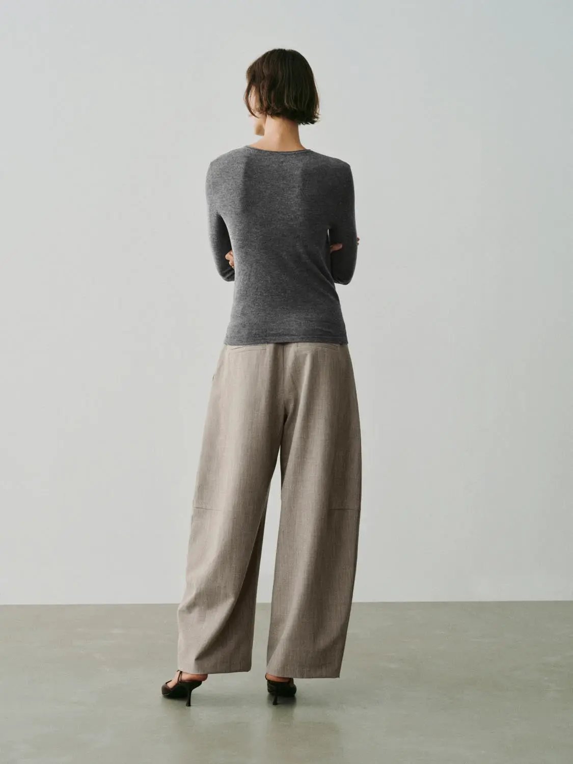 Ribbed Fitted Crew Neck Long Sleeve Knit T-Shirt