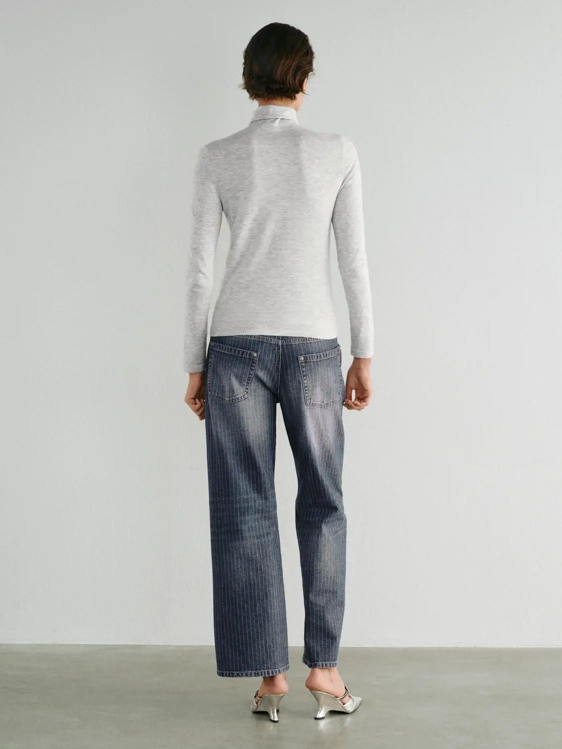 Fitted Knit Turtleneck Long Sleeve Sweater