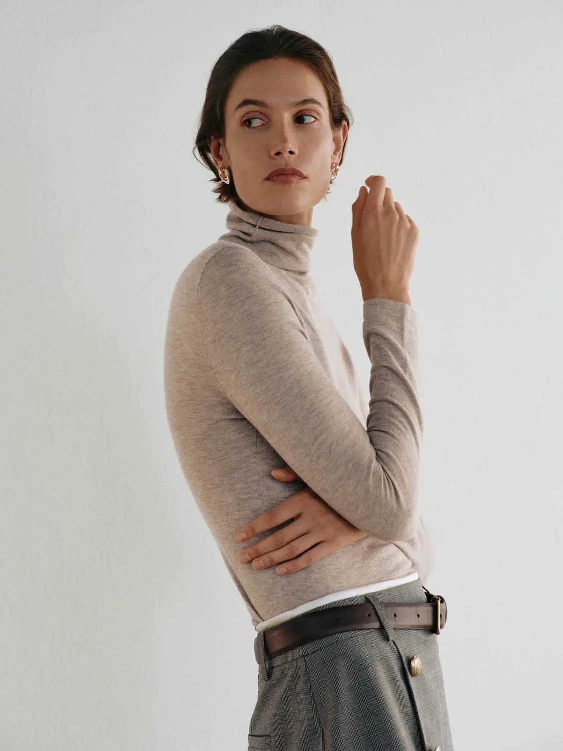 Fitted Knit Turtleneck Long Sleeve Sweater