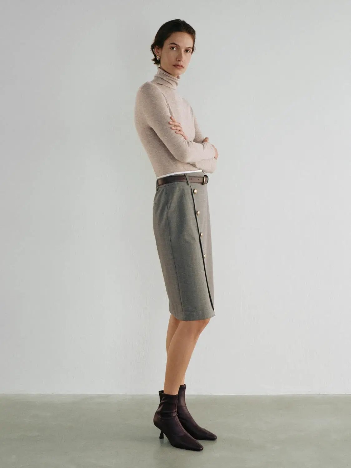 Fitted Knit Turtleneck Long Sleeve Sweater