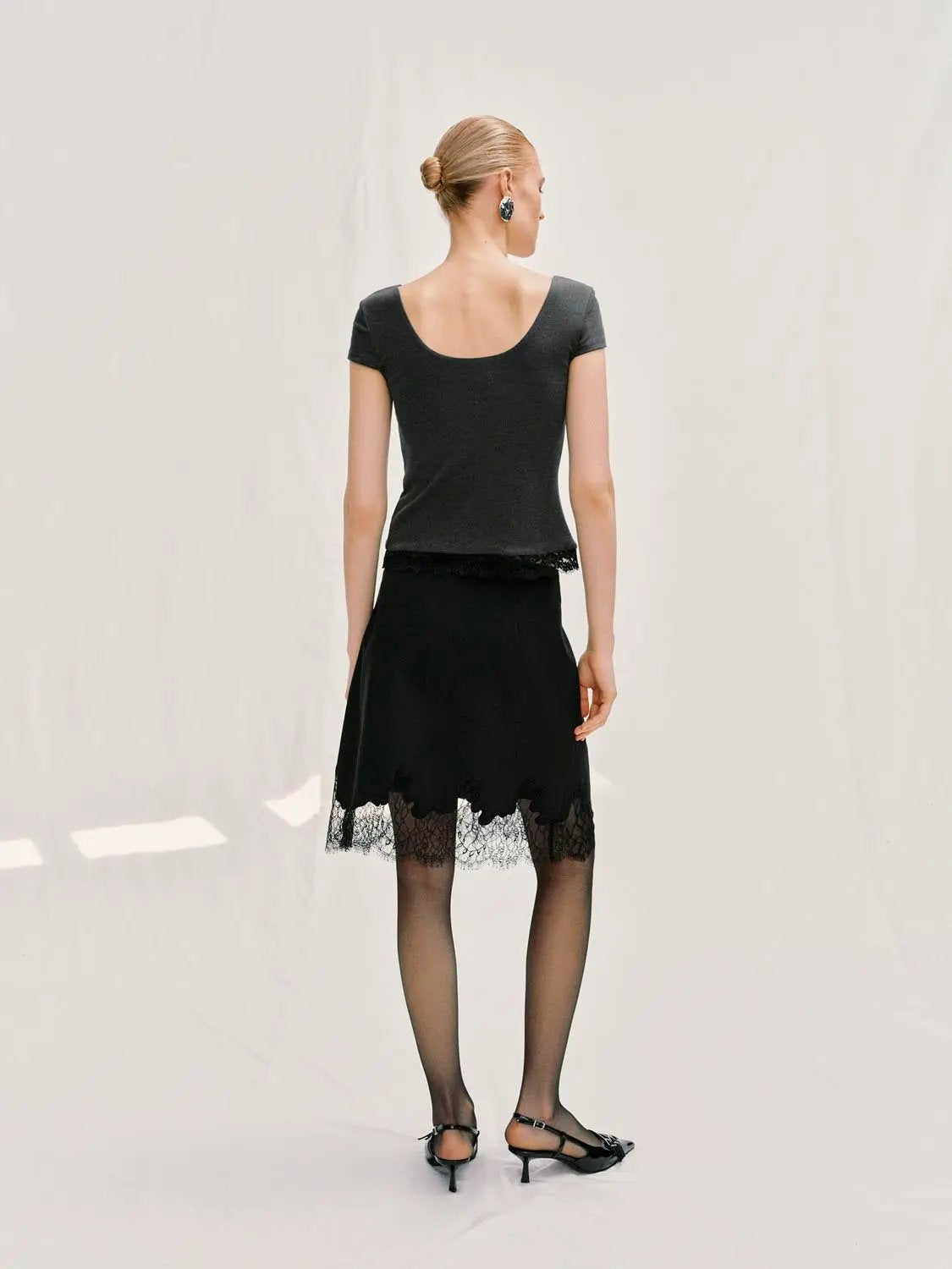 Lace Trim Knit Blouse With Button Placket