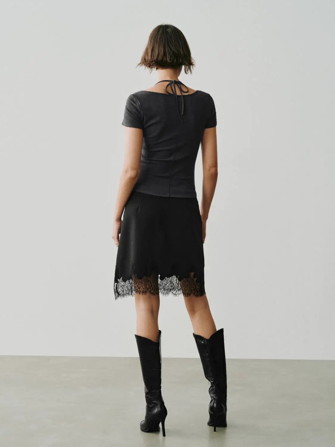 Ruched Lace V-neck T-shirt