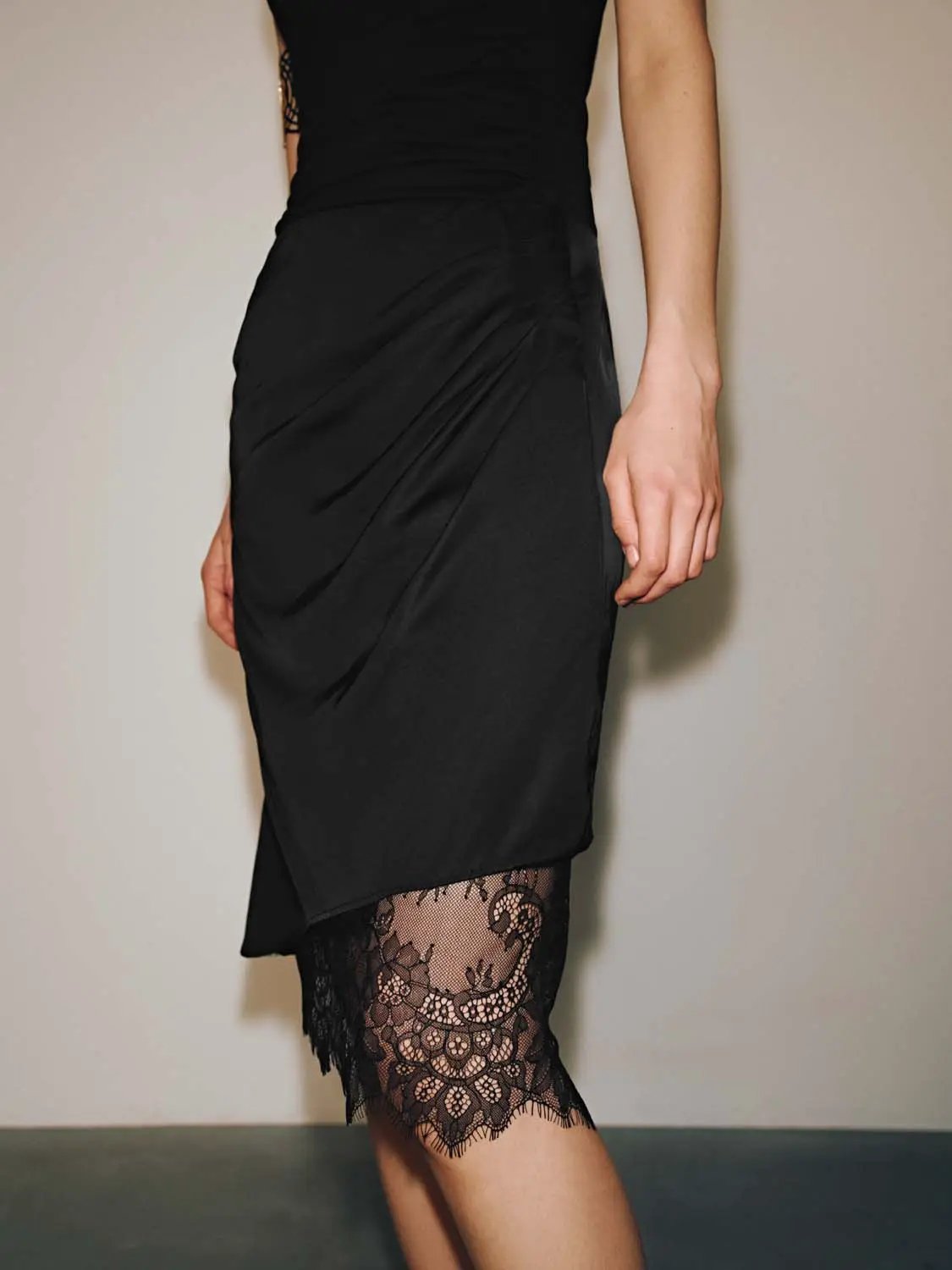 Lace Trim Draped Viscose Lyocell Linen Blend Midi Skirt