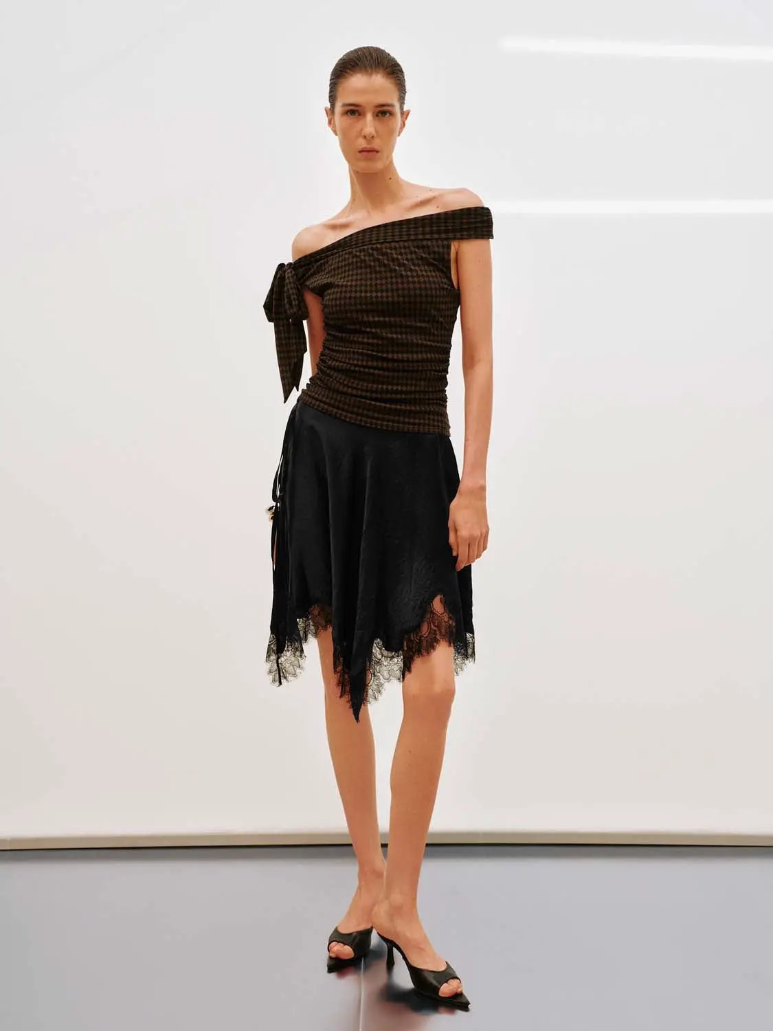 Metallic Wrap Satin Tie With Lace Hem Skirt