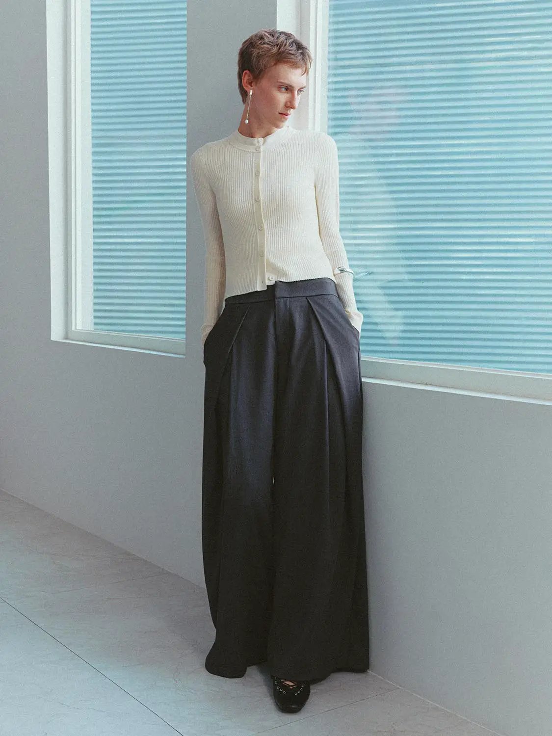 Relaxed Draped Pleated Front Wide-leg Pants