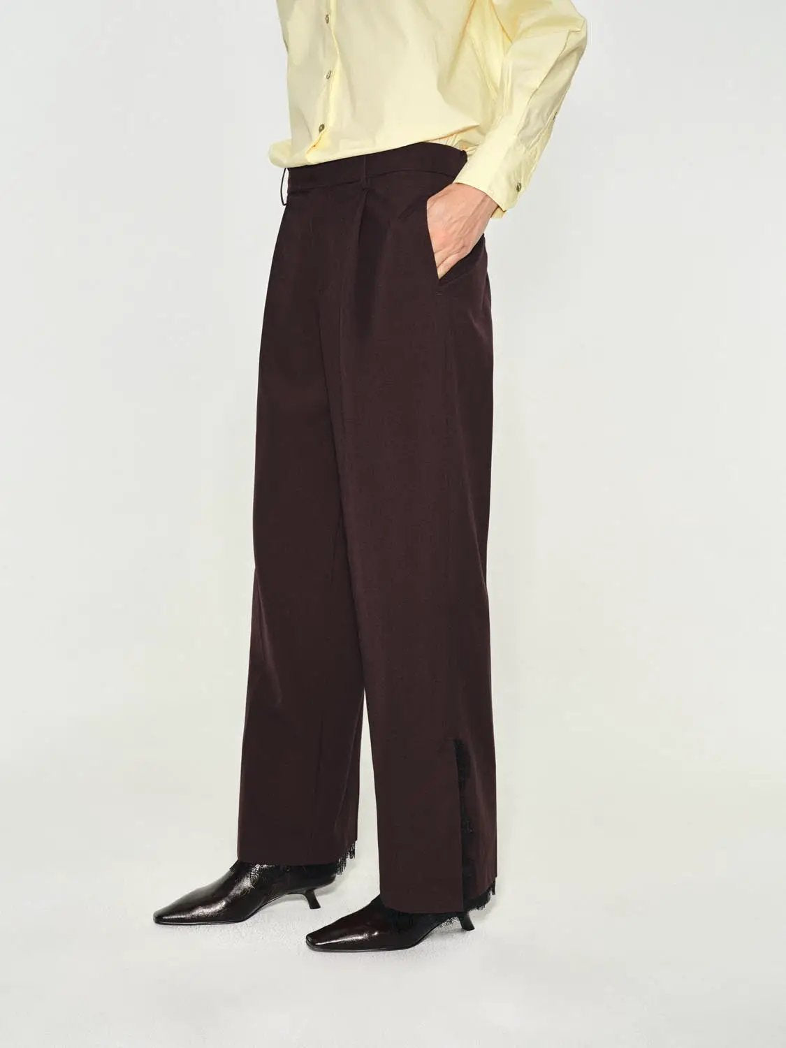 Mid-rise Front Pleated Wide-leg Pants With Raw Hem