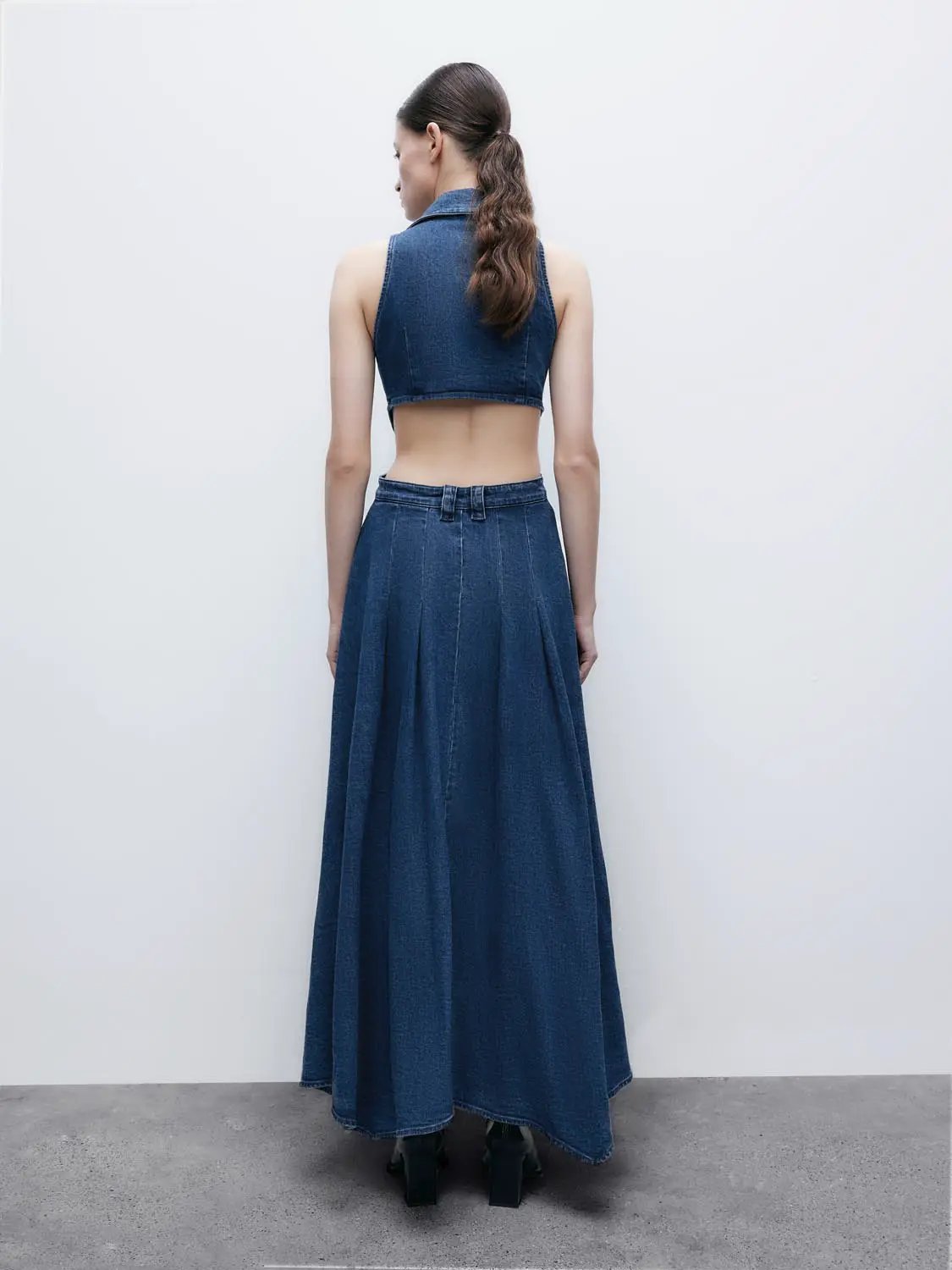 Point Collar Cut-Out Sleeveless Cotton Denim Maxi Dress
