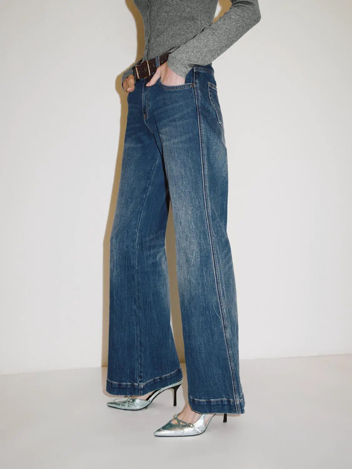 Mid-rise Medium Wash Flared Cotton Jeans