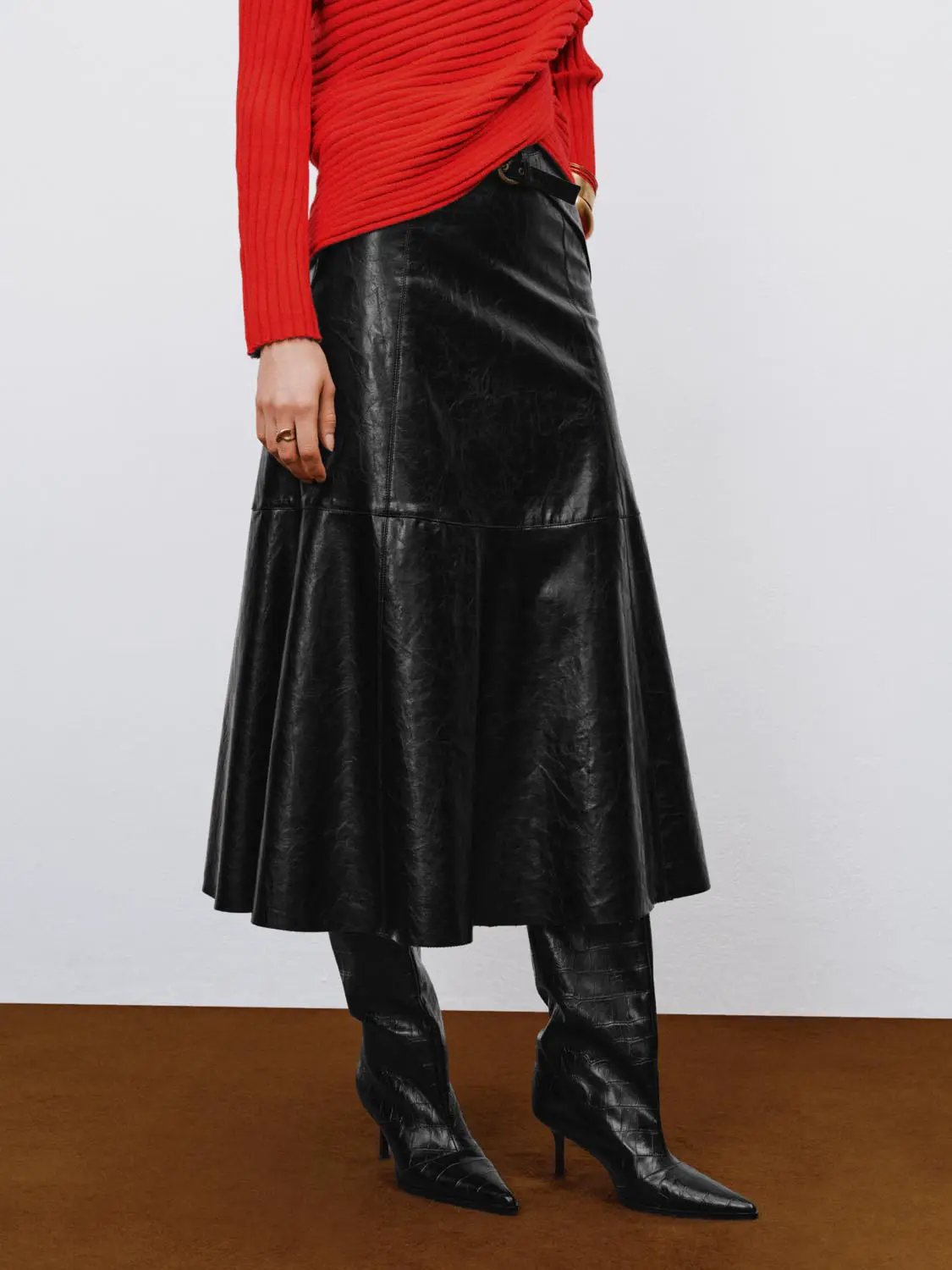 Crinkled Panelled A-Line Mid-rise Midi Skirt