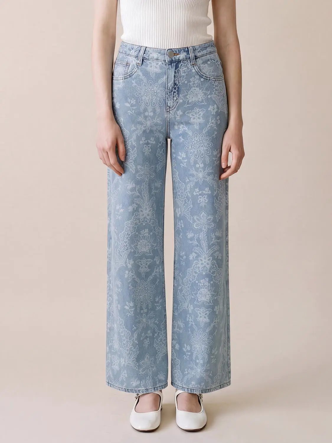 High Waist Loose Fit Light Wash Denim Wide Leg Jeans