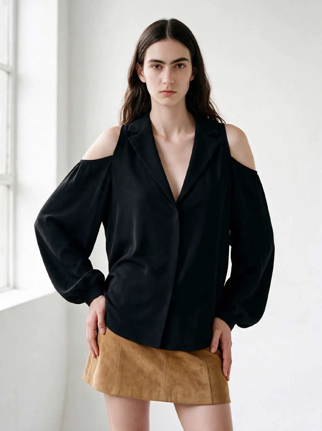 Lapel Cold Shoulder Puff Sleeve Thick Fabric Cropped Top