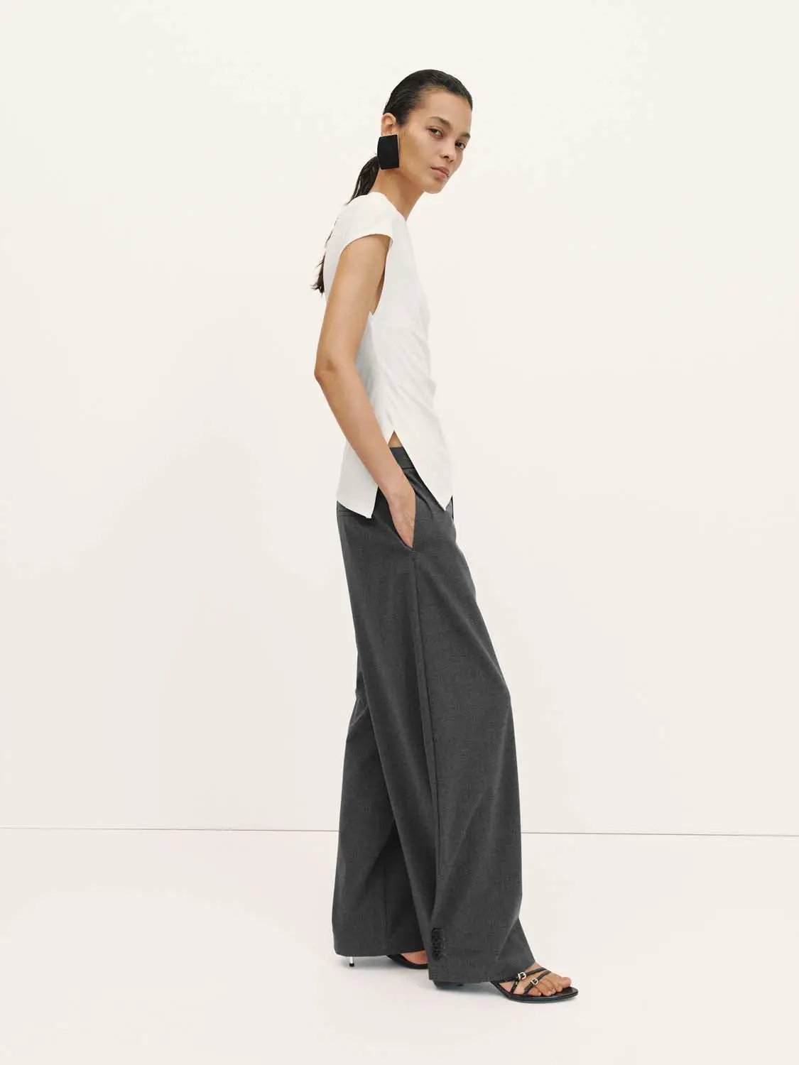 One Shoulder Ruched Asymmetric Hem Slim Top