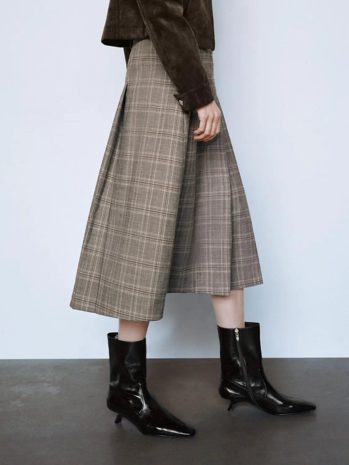 Pleated Checked A-line Mid-rise Midi Skirt