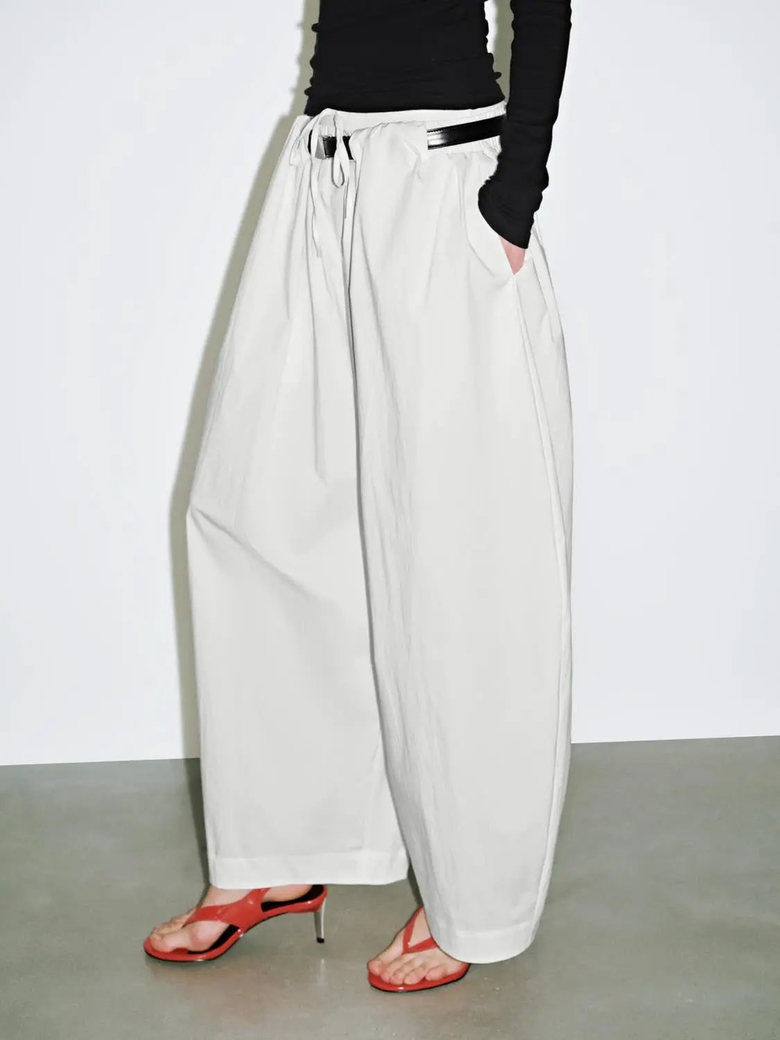 Elastic Waist Belted Pleated Baggy Wide Leg Cotton Pants