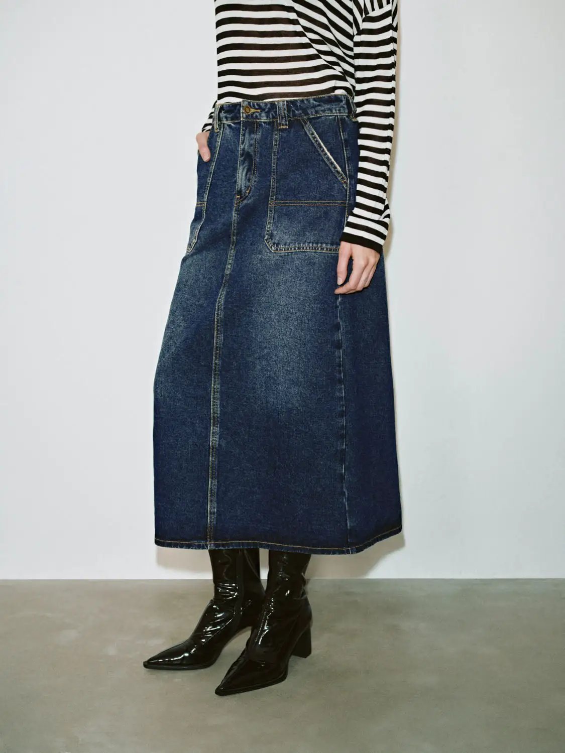 Patch Pocket Front Seam Straight Midi Denim Skirt